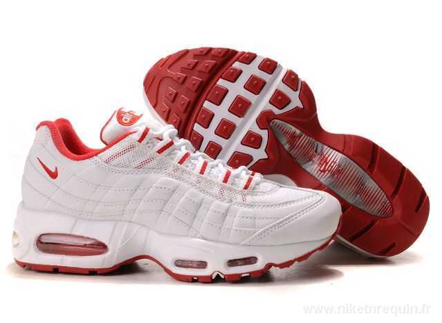 Nike Blanc Et Des Chaussures Rouges Air Max